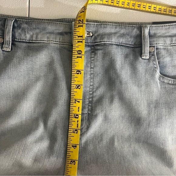 Talbots Women's Jeans Size 22W Petite Straight Leg Crop Light Wash Stretch NWT - Picture 12 of 13